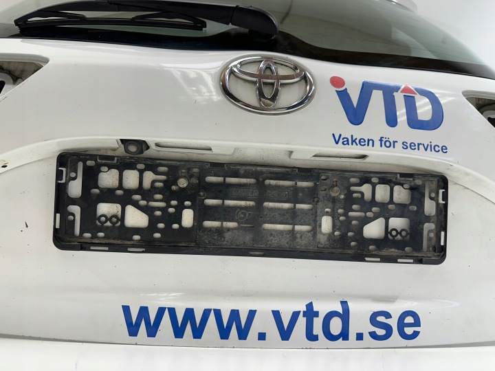 фото №12, Кришка багажника toyota yaris iii 3 рестайлінг