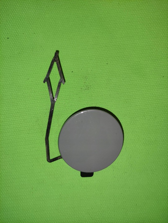 фото №1, Volkswagen arteon заглушка фаркоп бампера зад 3g8807441