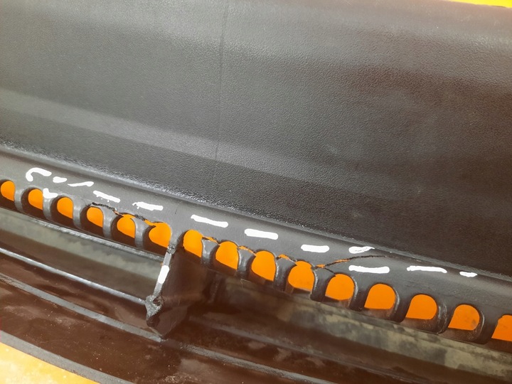 фото №6, Ford fiesta mk5 01-07 панель під лобовим склом 2s61-a02228-ad 62