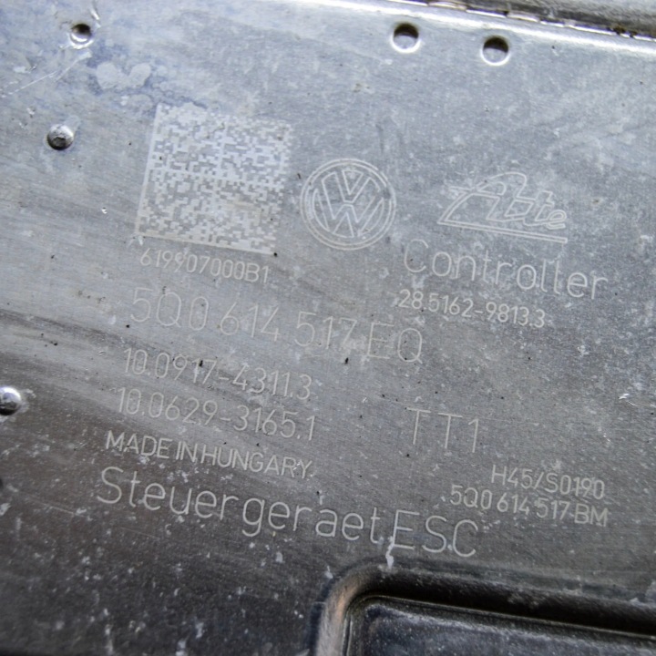 фото №7, Блок управления abs skoda octavia iii combi 5e5 5q0614517eq 17865655 1.5l 110kw