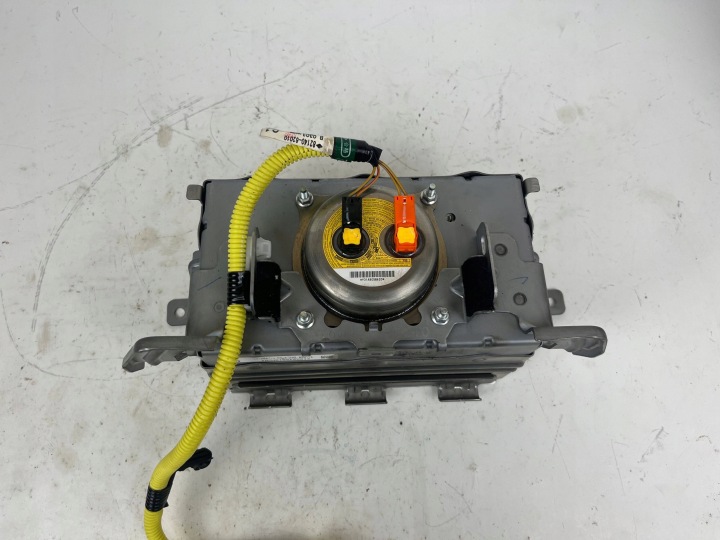 фото №8, Повітряна подушка пасажира toyota mirai i00045919pd8