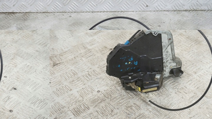 фото №1, Toyota avensis t25 замок двері лівий перед uk