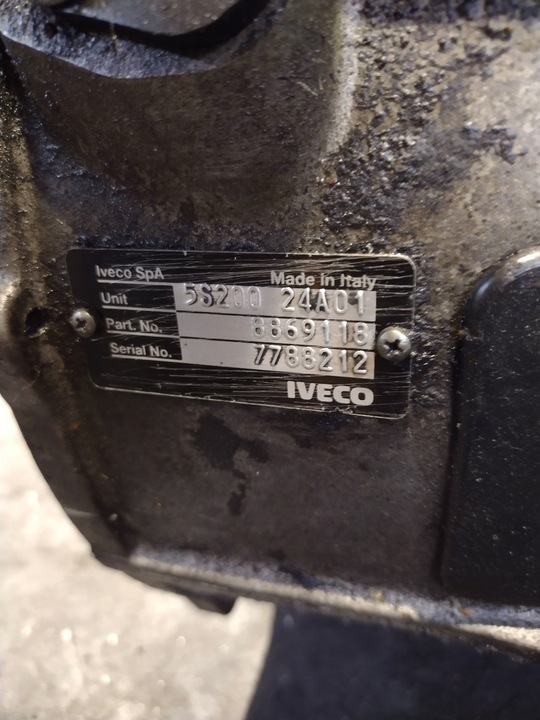 фото №9, Коробка передач коробки передач 8869118 iveco daily iii 3.0 hpi