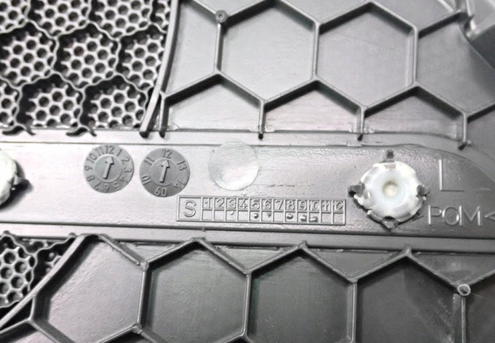 фото №13, Накладка динаміка bose лівий зад a8 d4 4h 4h0868451a