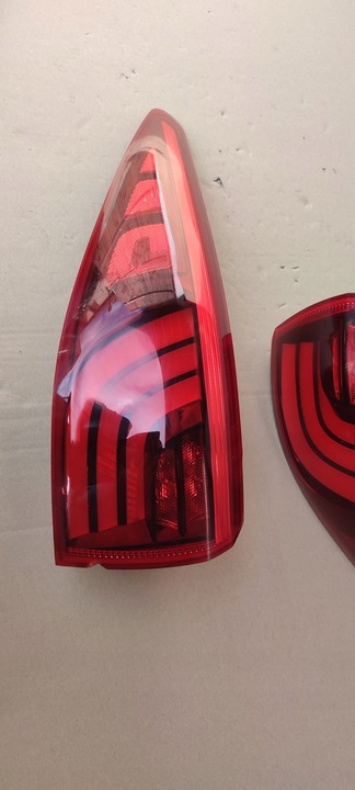 фото №13, Kia sportage iv 15- лампа правая левая зад задняя w крыло оригинал