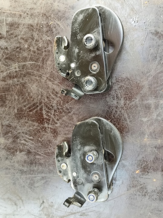 фото №8, Vw t5 t6mocowania зачіп тримач сидіння 2/3 ряд 7h0883389c 7h0883389d комплект