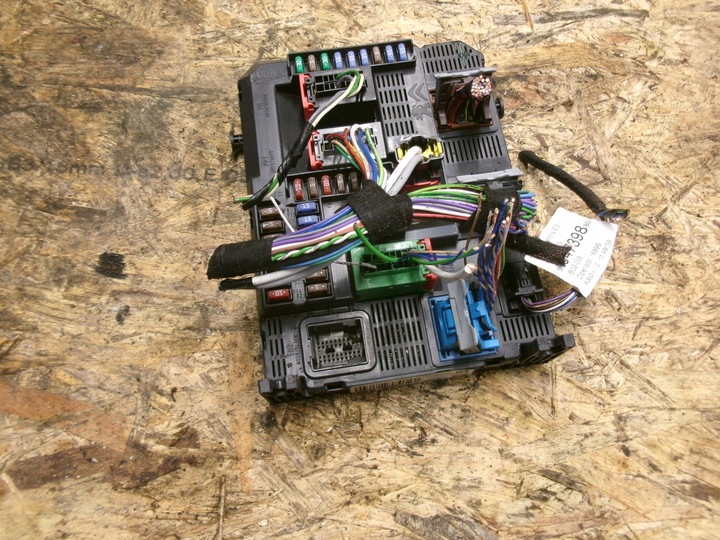 фото №1, Citroen c4 cactus коробка модуль bsi 9807532080