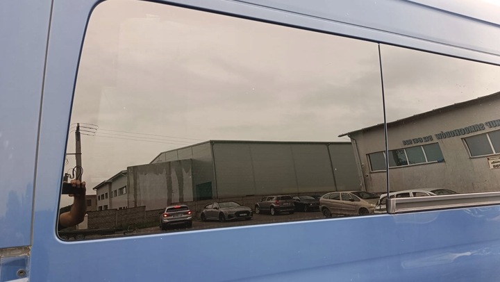 фото №1, Стекло боковая правая зад кузовная mercedes sprinter 907 автобус