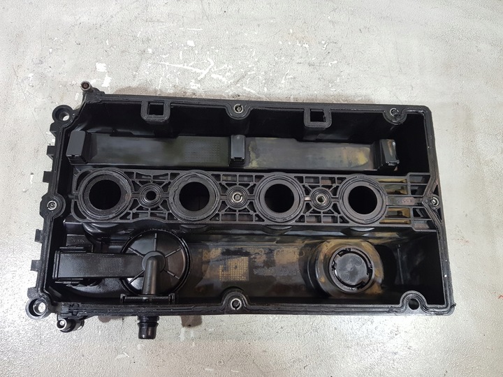 фото №6, Крышка клапанов opel astra h zafira b vectra c 1.6b z16xer