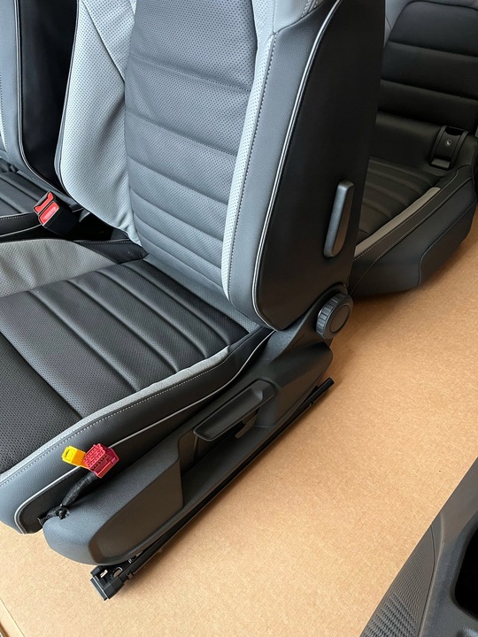 фото №6, Сиденья диван обшивки vw golf viii 8 r line кожа подогрев электрические память