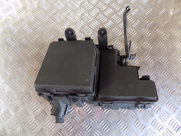 фото №1, Kadjar корпус коробка корпус предохранителей