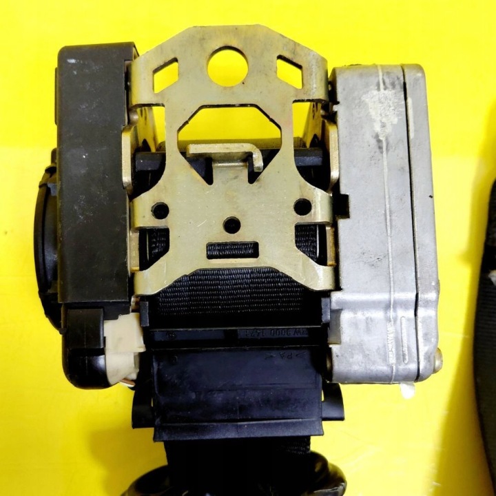 фото №11, Pas безпеки ліве зад audi a3 s3 8l 8l3857805 nr2149