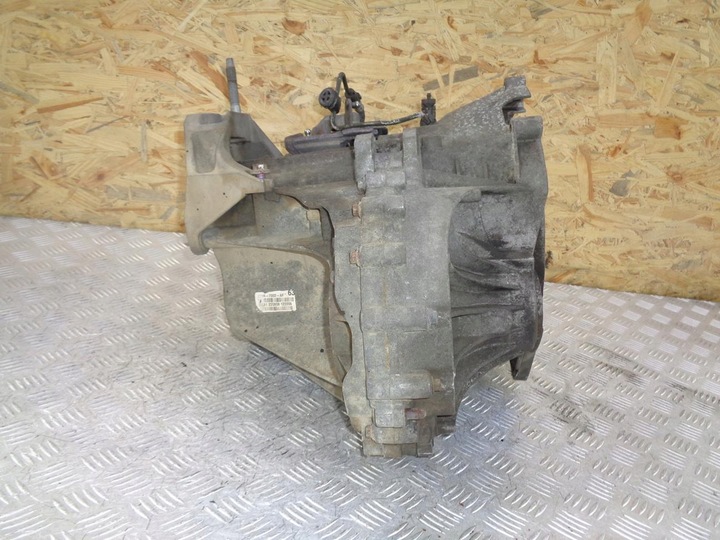фото №9, Коробка передач коробки передач 6 коробки передач ford transit mk7 vii 2.2 tdci 2006- 8c1r-7f096-ad