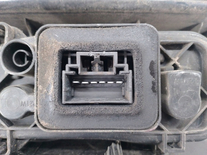 фото №10, Фара задняя правая citroen nemo 01353205080 краска