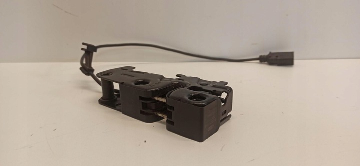 фото №5, Audi a4 b8 a5 8t замок капота 8k0823509d