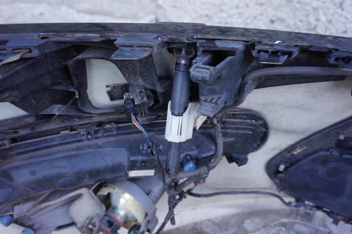 фото №10, Бампер переднее ford mondeo mk4 рестайлинг 10/14r led омыватель