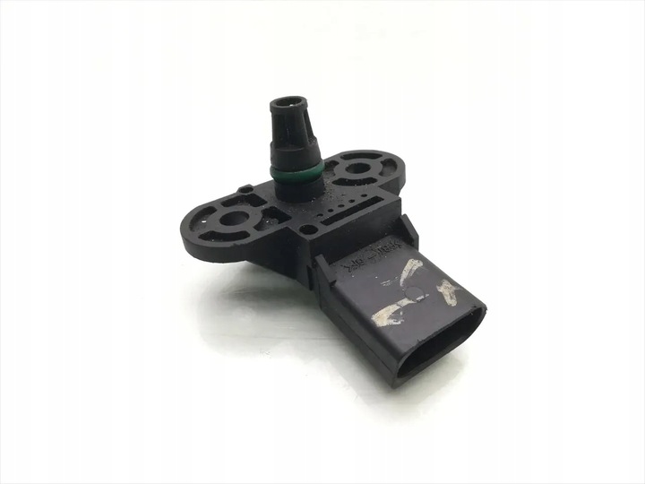 фото №10, Audi a3 датчик давления воздуха 1.6 fsi бензин 85kw 115 hp 06b906051