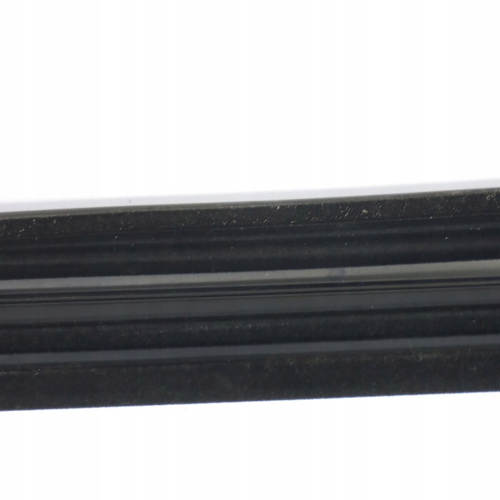 фото №11, Mercedes w204 прокладка скла двері лівий перед a2047250125