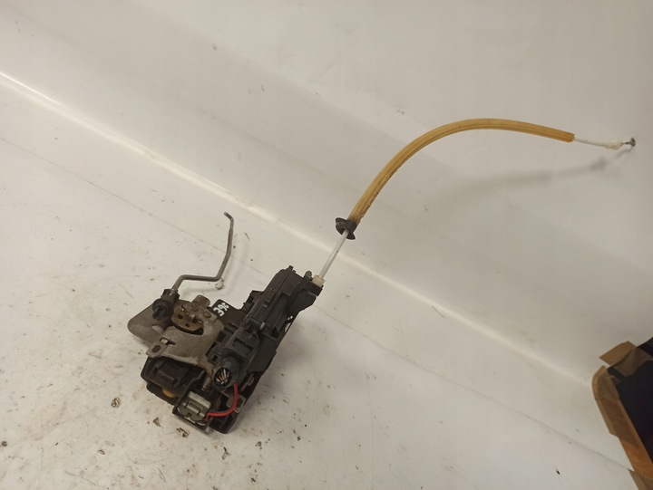 фото №9, Audi a2 замок двері перед правий 7pin 8z1837016c