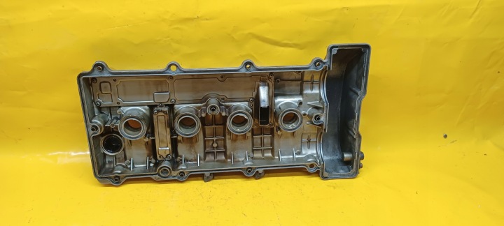 фото №10, Крышка клапанов mazda 626 1,8b dohc