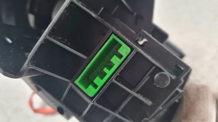 фото №7, Перемикач комбінований volvo v 50 p30710341 європа