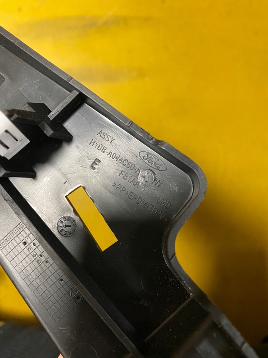 фото №5, Захист заглушка планка dół панелі ford fiesta mk8