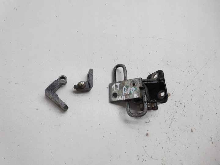 фото №1, Петля петли дверь vw touran 1t 2004-2014r. правый переднее оригинал