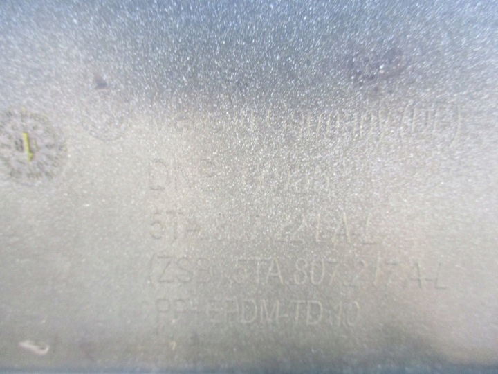 фото №7, Бампер перед vw touran ii iii 5ta 15- омыватель pdc