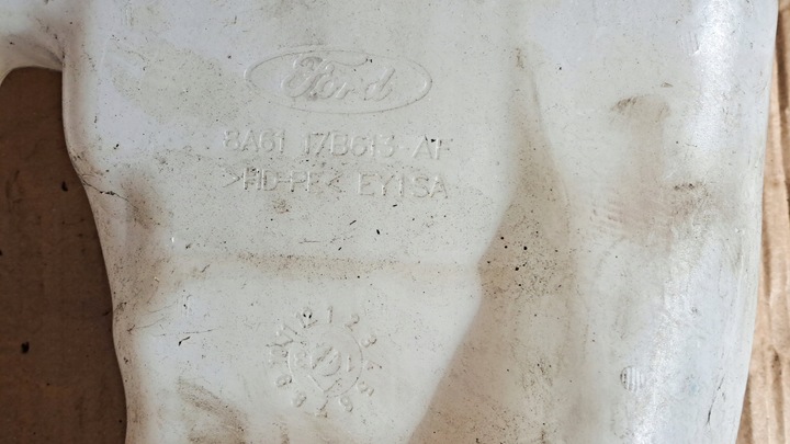 фото №6, Ford fiesta mk7 b-max - бачок склоомивача