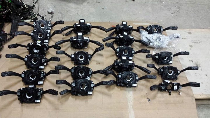 фото №13, Vw skoda seat подрулевые рычаги 5q0953502aj лента 5q0953569b