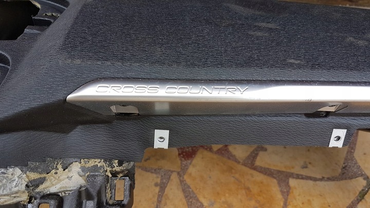 фото №8, Volvo v40 панель раздаточная консоль капот