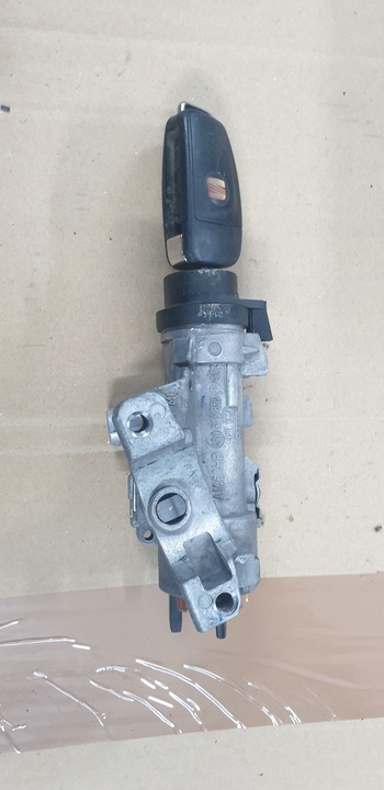 фото №1, Замок запалювання vw seat audi 4b0905851p