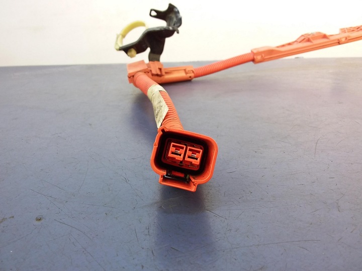 фото №4, Corolla e21 2.0 гибрид кабель шланг зарядный