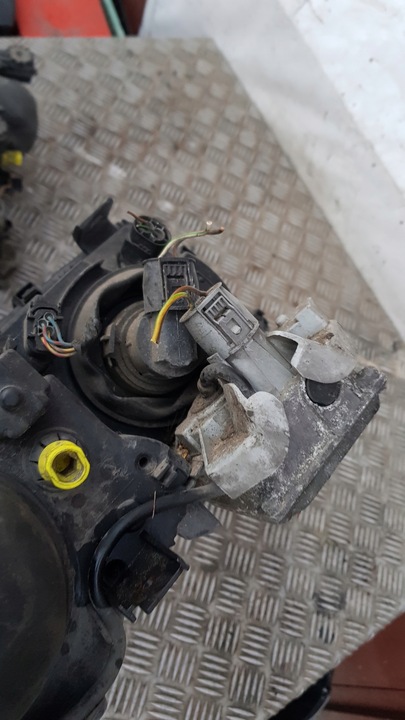 фото №14, Bmw 3 e46 лампа ліва lub права ксенон bosch uzbrojona ціна za 1штука