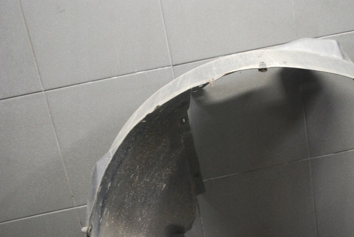 фото №11, Подкрылок левый перед audi a6 c5 2.4 4b0821171b