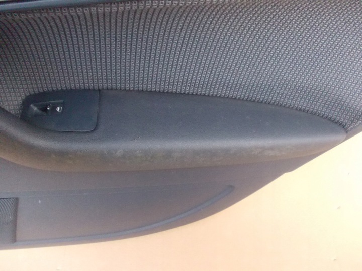 фото №6, Обивка правые зад audi a3 8p