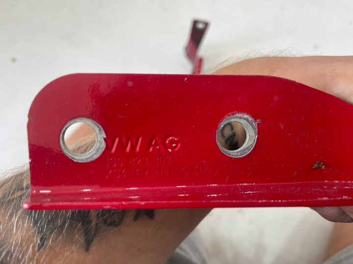 фото №4, Vw up citigo mii петля капота правые левый 1s0823302 1s0823301