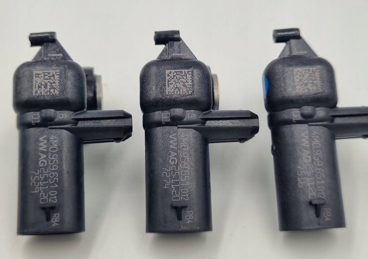 фото №8, Установка pdc перед audi a4 b9 8w рестайлинг fl датчики оригинальные vw ag audi