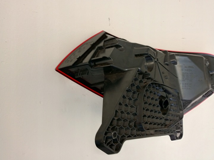 фото №11, Mercedes e-klasa w213 рестайлинг sedan 20- лампа задняя левая левый зад a2139065109