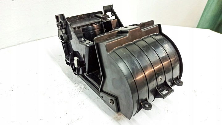 фото №7, Toyota prius xw20 2005 крепления заводские