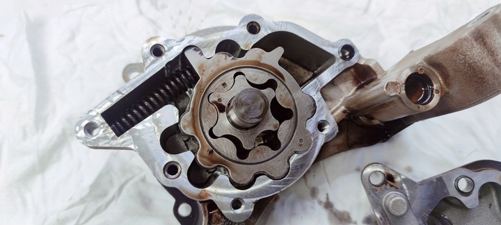 фото №5, Насос масла audi vw seat 1.4 tfsi cax 03c105q