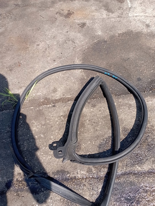 фото №1, Прокладка двері праві зад volkswagen arteon