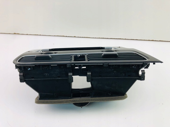 фото №5, Vw golf vii рамка dekor радио решётка воздуховод 5g1819728 5g1819743