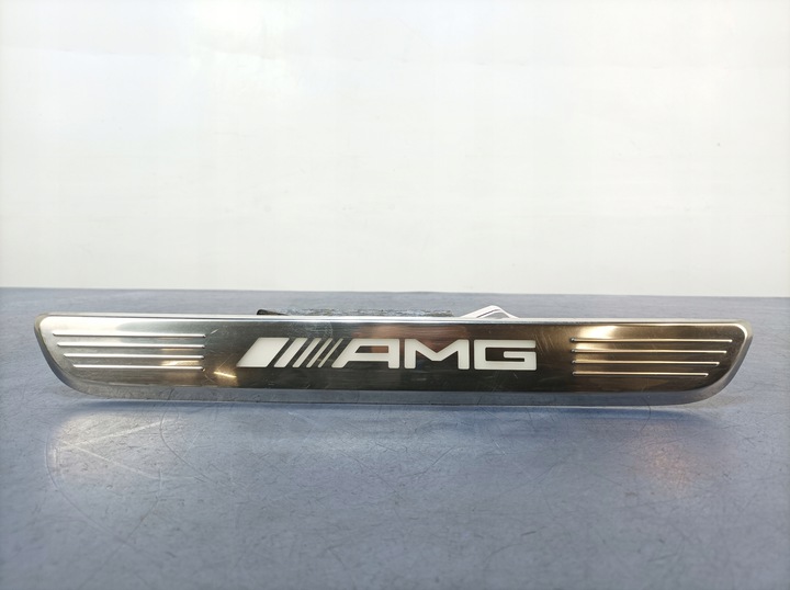 фото №1, Mercedes c 43 amg w205 накладка пороговая планка