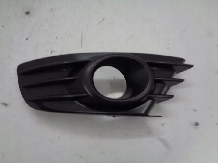 фото №1, Citroen c4 i решітка бампер галоген права