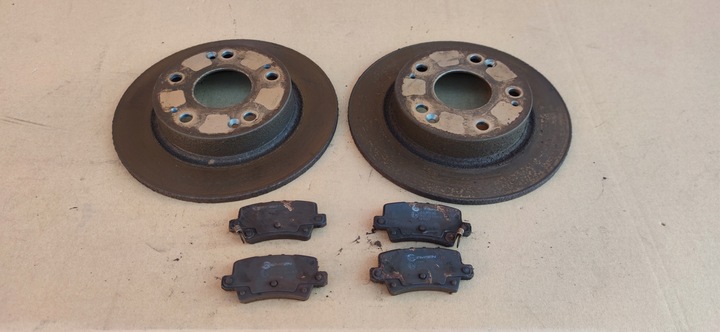 фото №1, Civic viii ufo 2.2 дизель з турбонаддувом з прямим уприскуванням диски гальмівні колодки зад