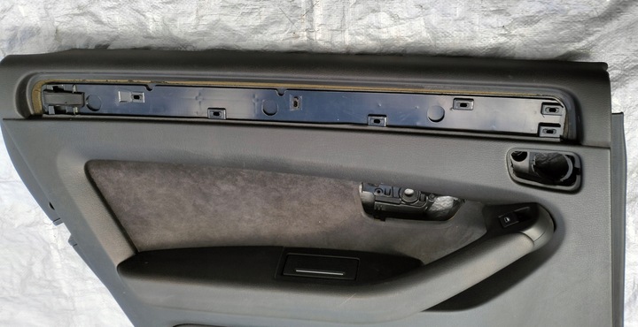 фото №8, Обивка боковина дверь левый зад audi a8 s8 d3 4e рестайлинг 4e0867067