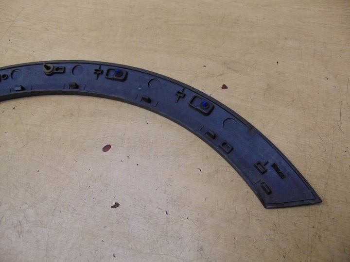 фото №14, Планка накладка крила праві зад audi e-tron 4ke 4ke853818a