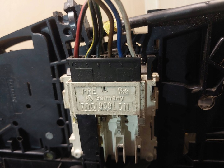 фото №12, Панель воздуховод volkswagen transporter t4 7d0959511