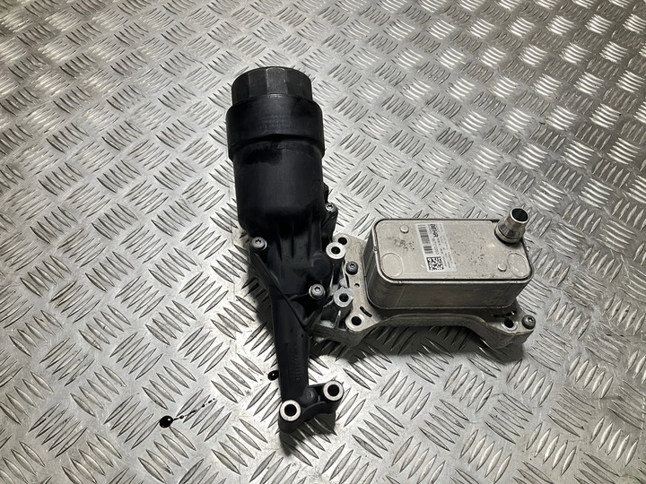 фото №1, Радіатор масла mercedes gla x156 2.2 cdi 651